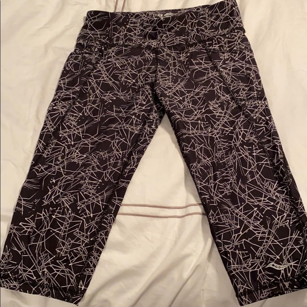 Saucony pants with 3 pockets!